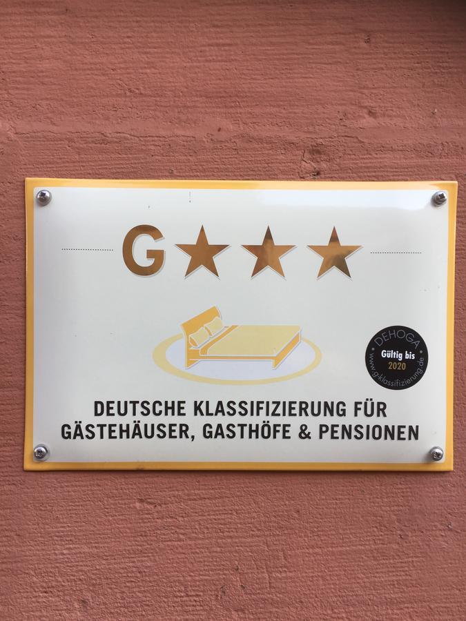 Alter Winzerhof Weisenheim Am Berg E.K. Hotel Ngoại thất bức ảnh