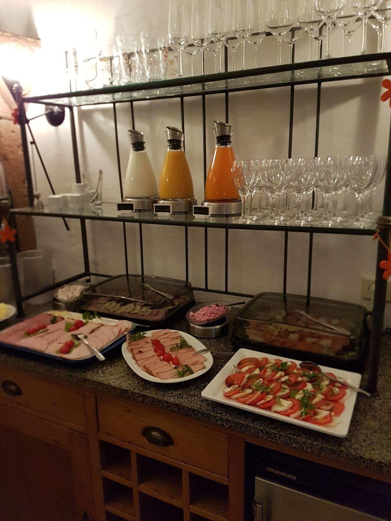 Alter Winzerhof Weisenheim Am Berg E.K. Hotel Ngoại thất bức ảnh