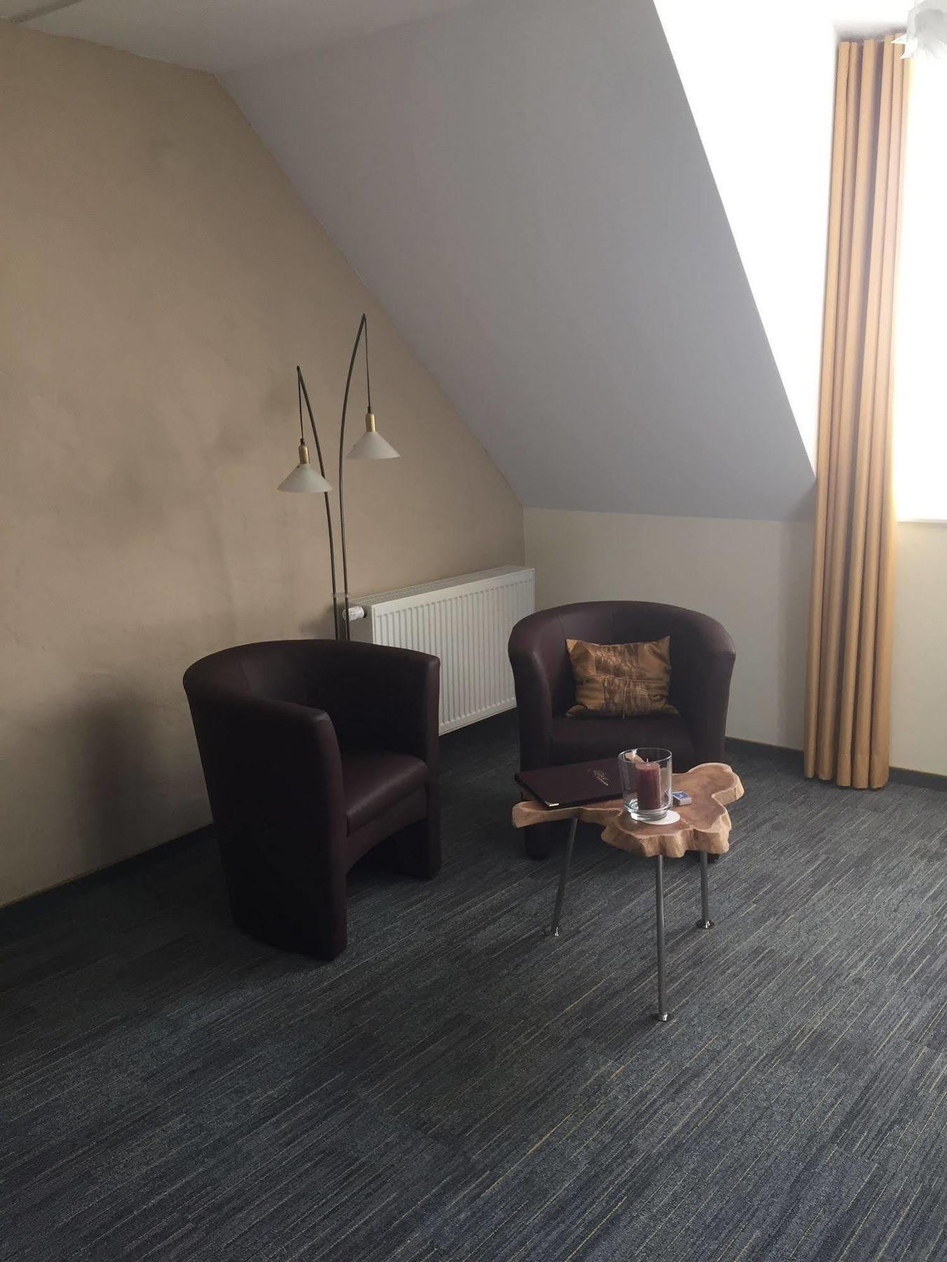Alter Winzerhof Weisenheim Am Berg E.K. Hotel Ngoại thất bức ảnh